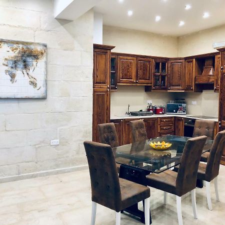 スリーマ Modern Maltese Houseヴィラ エクステリア 写真