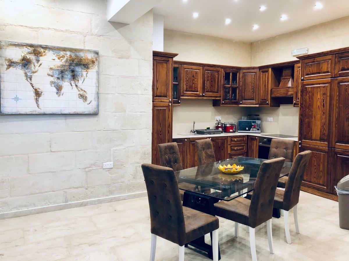 スリーマ Modern Maltese Houseヴィラ エクステリア 写真