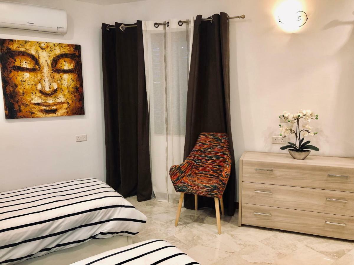 スリーマ Modern Maltese Houseヴィラ エクステリア 写真