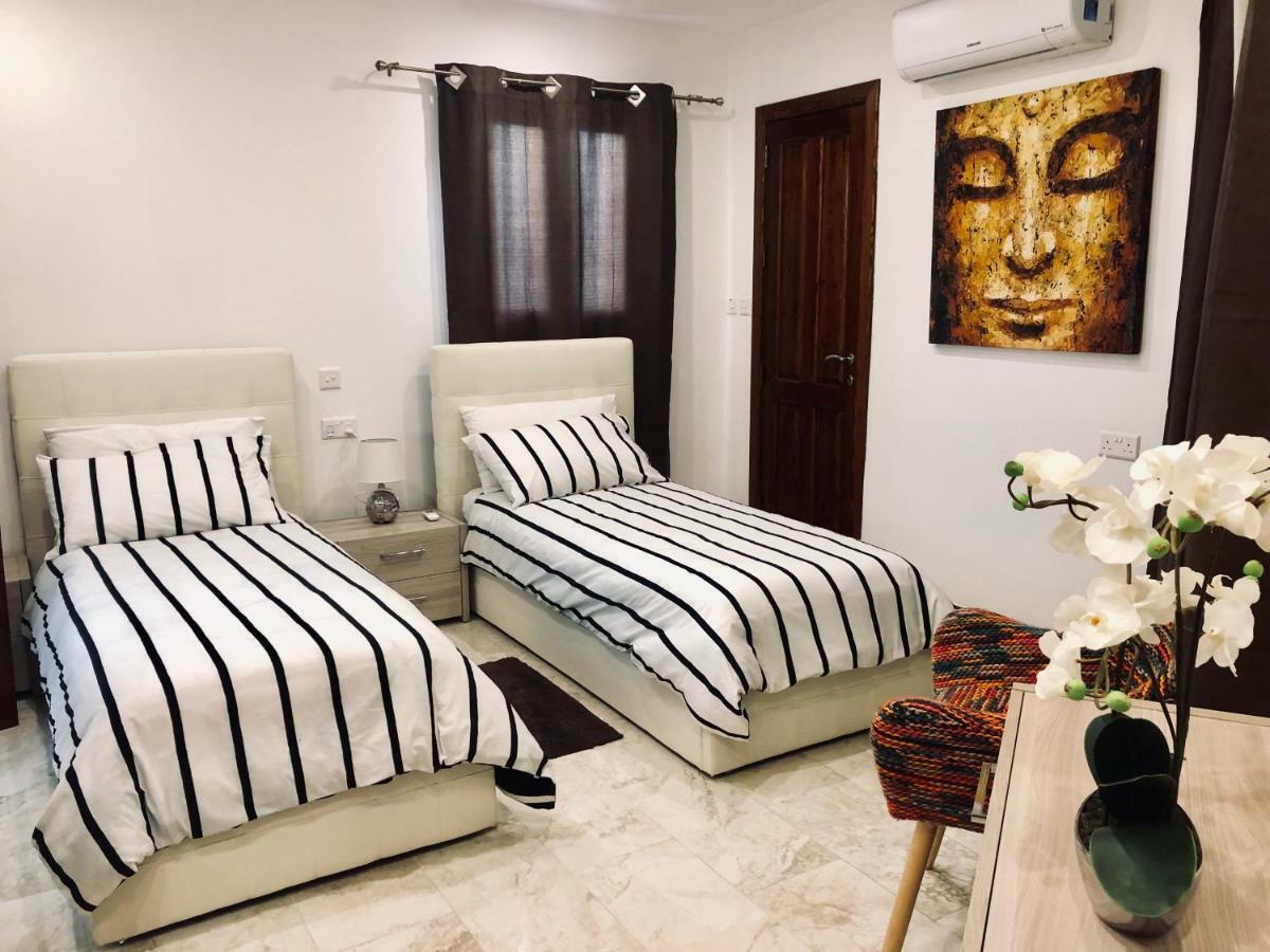 スリーマ Modern Maltese Houseヴィラ エクステリア 写真